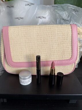Lancôme Bundle - bag ,renergie peptide cream, mascara and rose mania 321 lippie